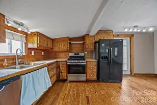 99 Wakefield Dr, Hendersonville, NC 28792 - Photo 12