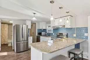 302 Meadowbrook Ct, Hendersonville, NC 28792 - Photo 14