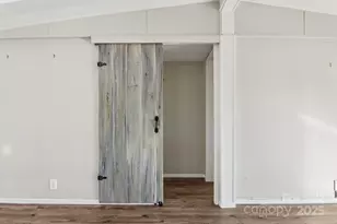 302 Meadowbrook Ct, Hendersonville, NC 28792 - Photo 20