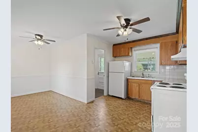 325 Prince Charles Street, Charlotte, NC 28213 - Photo 8