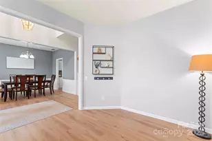 5571 Cambridge Bay Dr, Charlotte, NC 28269 - Photo 6