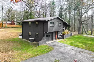 98 Brightwater Heights Dr, Hendersonville, NC 28791 - Photo 2