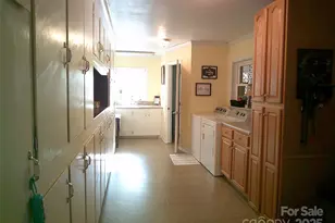 1339 Carmen Ln, Gastonia, NC 28054 - Photo 8