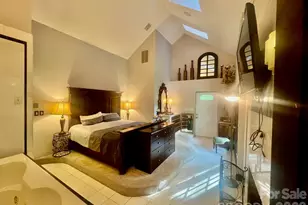 341 N Oak St, Statesville, NC 28677 - Photo 8