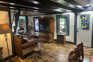 341 N Oak St, Statesville, NC 28677 - Photo 12