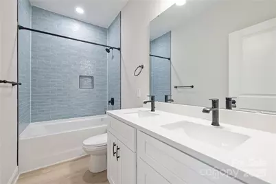 7034 Lakeside Drive, Charlotte, NC 28215 - Photo 16