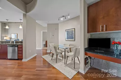 210 N Church Street #1509, Charlotte, NC 28202 - Photo 2