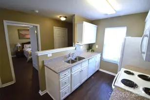 2056 Pin Oak Pl, Cramerton, NC 28032 - Photo 10