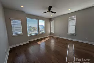 2322 Elizabeth Ml Pl, Charlotte, NC 28208 - Photo 14