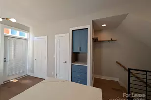 2322 Elizabeth Ml Pl, Charlotte, NC 28208 - Photo 10