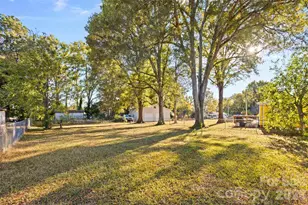 811 Cherry Road S, Rock Hill, SC 29730 - Photo 2