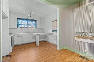 811 Cherry Road S, Rock Hill, SC 29730 - Photo 6