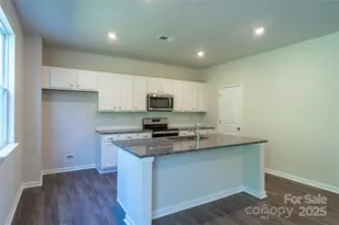 3324 Blf Hl Ln, Charlotte, NC 28215 - Photo 12