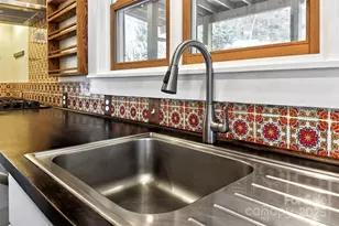 104 Rhododendron Ave, Black Mountain, NC 28711 - Photo 18