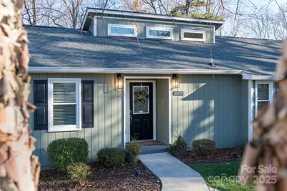 5979 Gold Creek Estate Drive, Hickory, NC 28601 - Photo 4
