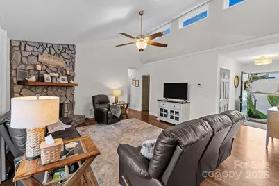 5979 Gold Creek Estate Drive, Hickory, NC 28601 - Photo 16