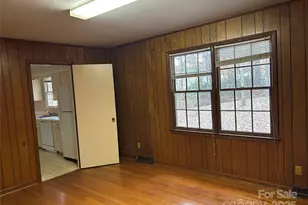 6230 Cross Creek Ln, Charlotte, NC 28212 - Photo 4