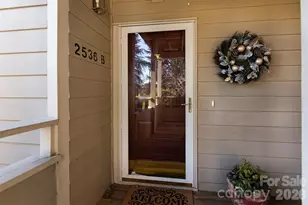 2536 Stradbrook Dr, Charlotte, NC 28210 - Photo 4