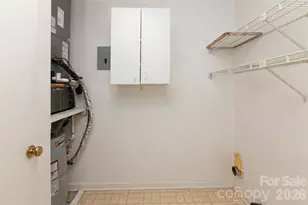 2536 Stradbrook Dr, Charlotte, NC 28210 - Photo 10