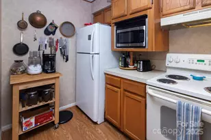 2536 Stradbrook Dr, Charlotte, NC 28210 - Photo 14