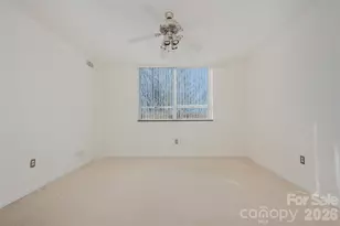 1300 Reece Rd, Charlotte, NC 28209 - Photo 8