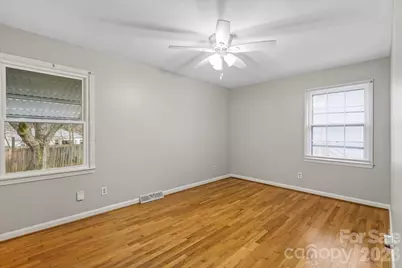 4332 Winedale Lane, Charlotte, NC 28205 - Photo 16