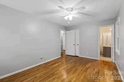 4332 Winedale Lane, Charlotte, NC 28205 - Photo 14