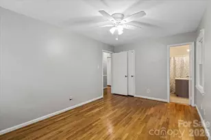 4332 Winedale Ln, Charlotte, NC 28205 - Photo 14