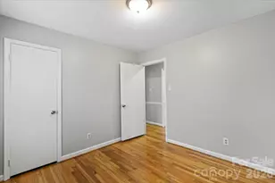 4332 Winedale Ln, Charlotte, NC 28205 - Photo 12