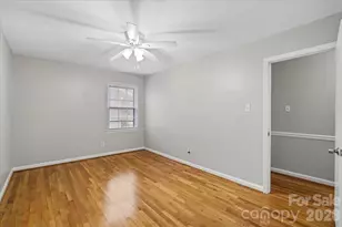 4332 Winedale Ln, Charlotte, NC 28205 - Photo 12