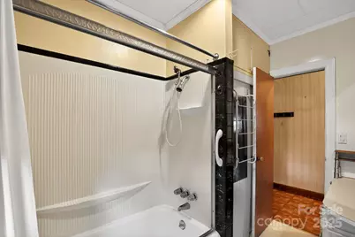 396 S Peak Street, Columbus, NC 28722 - Photo 16