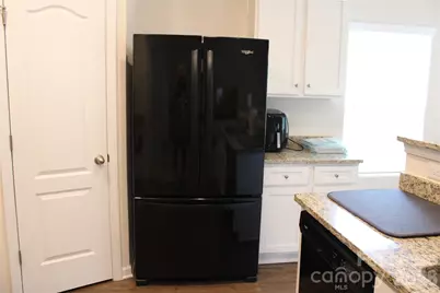 6106 Purbeck Way, Charlotte, NC 28215 - Photo 6