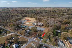 724 S Madison St, Lincolnton, NC 28092 - Photo 36