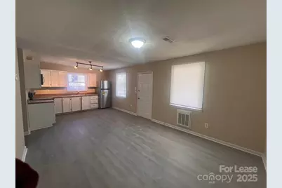 144 Mountain View Road #B, Bessemer City, NC 28016 - Photo 4