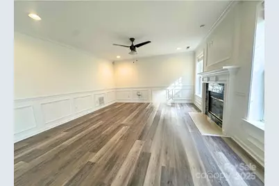 9310 Chastain Walk Drive, Charlotte, NC 28216 - Photo 8