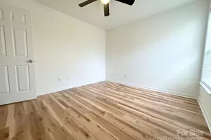 9310 Chastain Walk Dr, Charlotte, NC 28216 - Photo 20