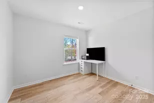 145 Baucom St, Charlotte, NC 28216 - Photo 30