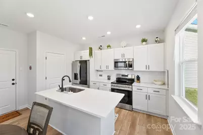 145 Baucom Street, Charlotte, NC 28216 - Photo 16