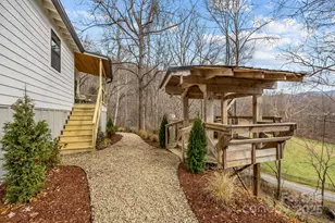 242 Moody Cove Rd, Weaverville, NC 28787 - Photo 10