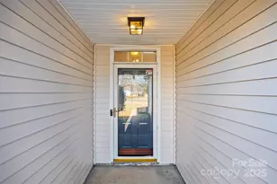 132 Sella Ridge Dr, Mount Holly, NC 28120 - Photo 2