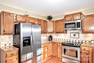 12112 Woodbend Dr, Matthews, NC 28105 - Photo 24