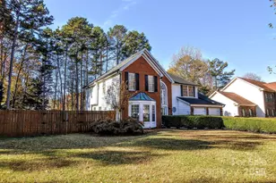 12112 Woodbend Dr, Matthews, NC 28105 - Photo 4