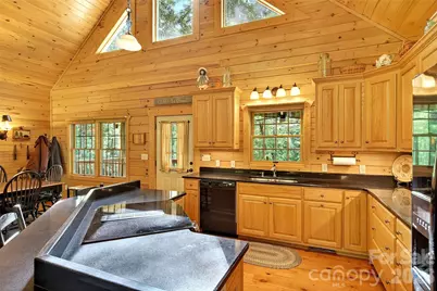 240 Ravenswood Drive, Marion, NC 28752 - Photo 6