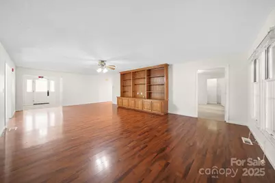 1015 Elizabeth Drive, Dallas, NC 28034 - Photo 18