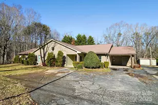 1015 Elizabeth Dr, Dallas, NC 28034 - Photo 1