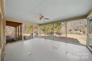 1015 Elizabeth Dr, Dallas, NC 28034 - Photo 32