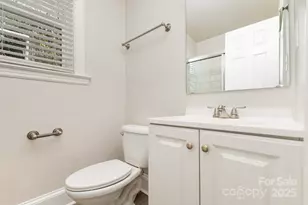 2446 Columbus Cir, Charlotte, NC 28208 - Photo 18