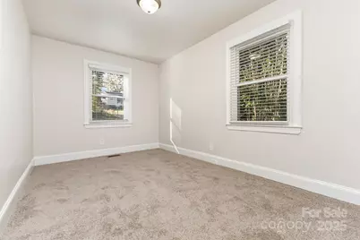 2446 Columbus Circle, Charlotte, NC 28208 - Photo 16
