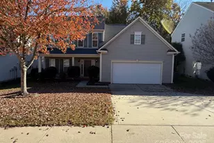 11042 Carver Pond Rd, Charlotte, NC 28269 - Photo 2