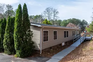 5499 Pembrooke Dr, Granite Falls, NC 28630 - Photo 8